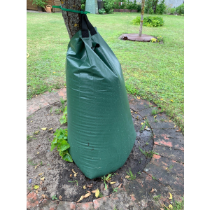 Bewsserungssack 75 L Trpfchenbewsserung grn fr Bume GARDINGER